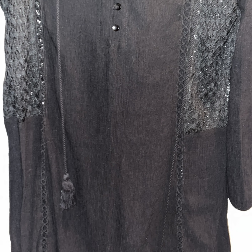 Boutique brand black cover up OS - Picture 5 of 8